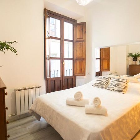 Bonito Y Acogedor Apartamento Pleno Centro Junto Catedral Granada Exteriör bild